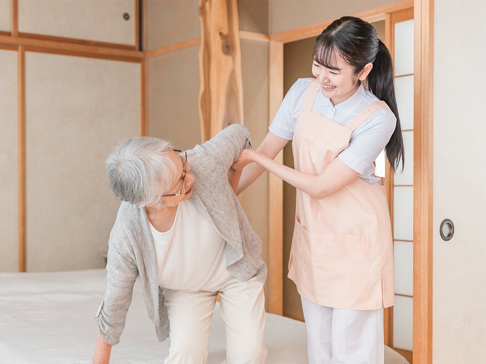 ご自宅での療養を支える様子