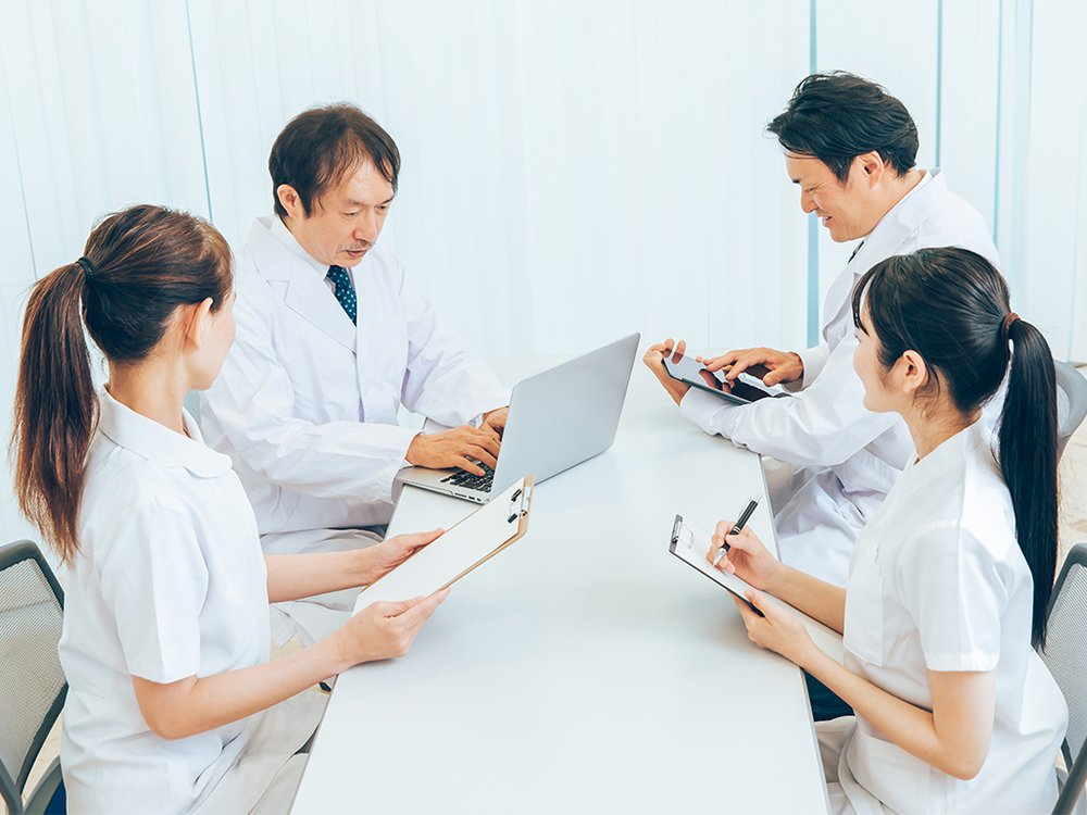 カンファレンスで学び合う様子